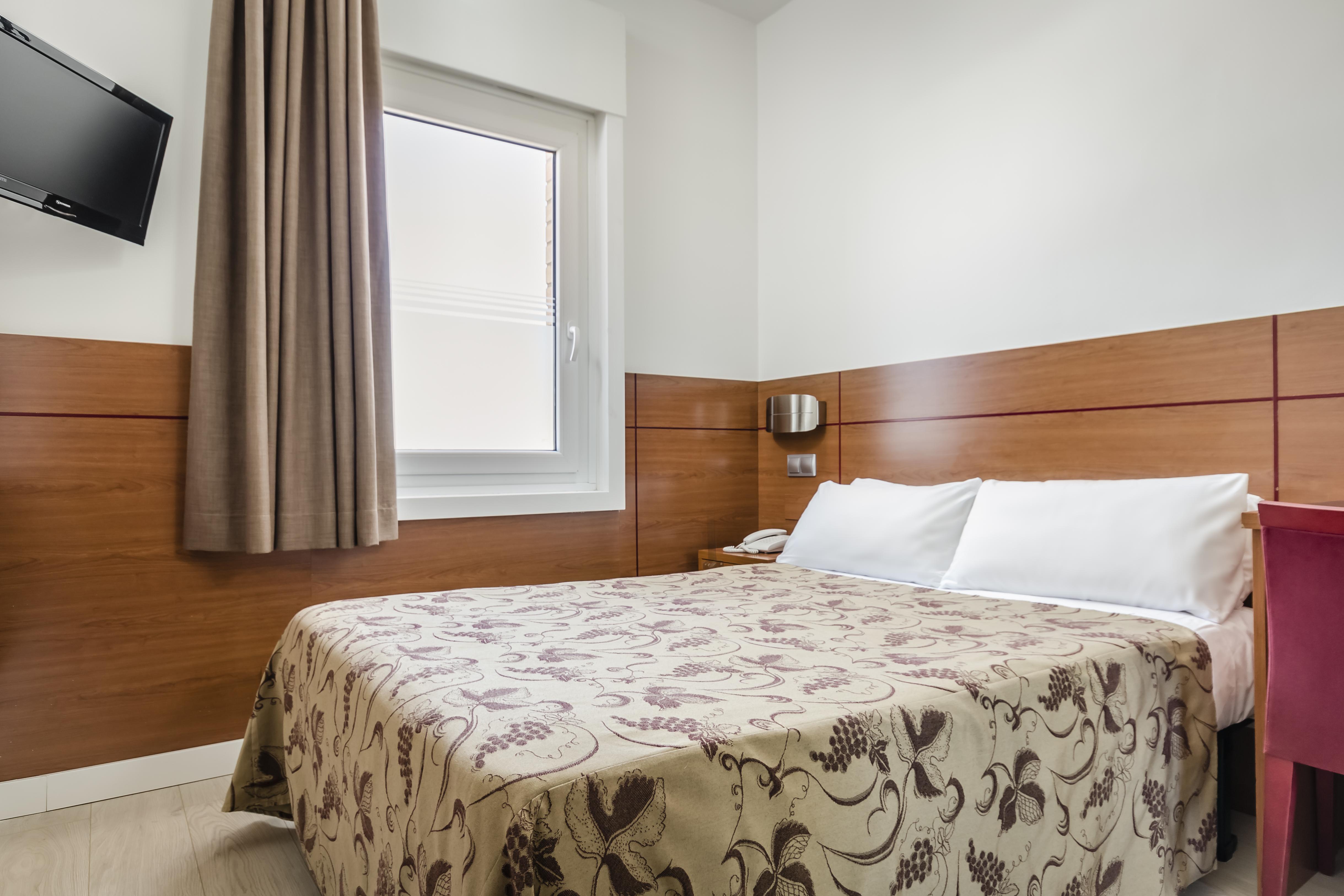 Hotel Palacios Альфаро Экстерьер фото