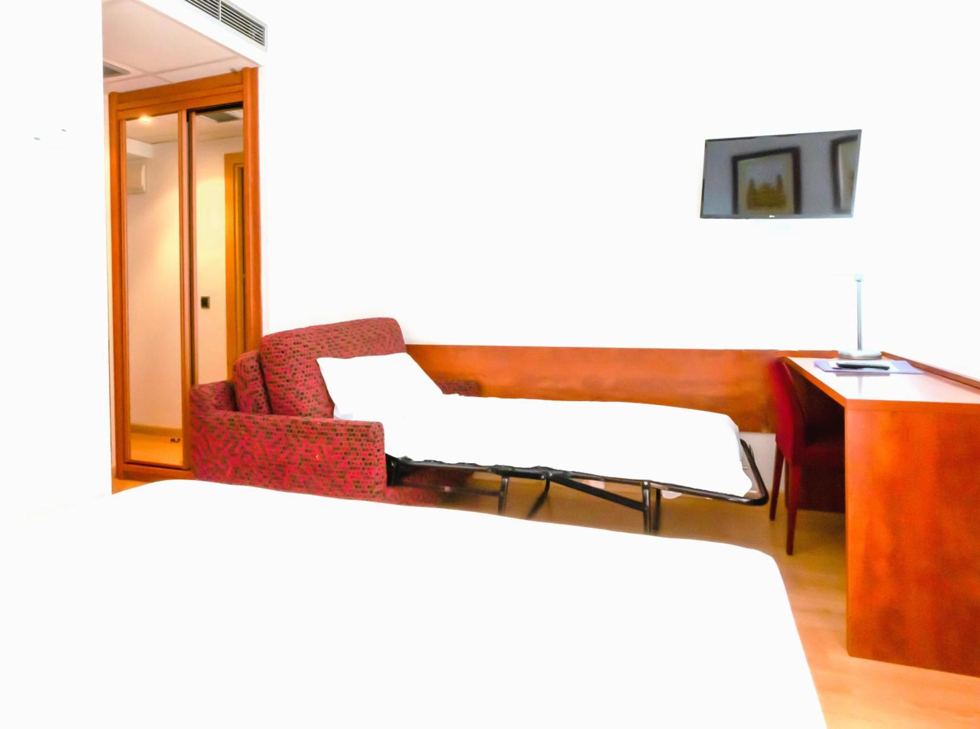 Hotel Palacios Альфаро Экстерьер фото